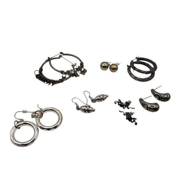 Silver Tone Earring Bundle 7 Pairs - Picture 3 of 7